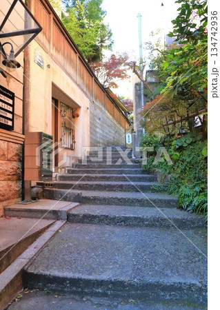 芸者小路（別名　熱海湯階段、熱海坂、カラン坂、フランス坂、一番湯の路地等） 134742936