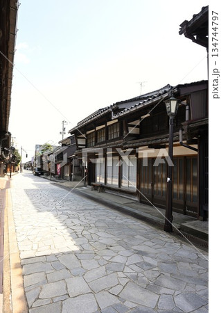 高岡市金屋町の街並み(富山県) 高岡市金屋町の街並み(富山県) 134744797