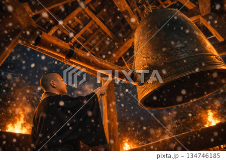 除夜の鐘 134746185