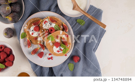 Homemade classic american pancakes Homemade classic american pancakes 134748894