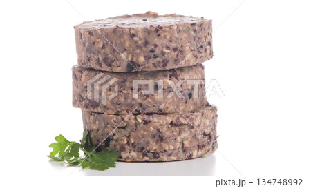 Raw veggie burger with black beans 134748992