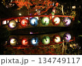 幻想的な番傘の灯り 幻想的な番傘の灯り 134749117