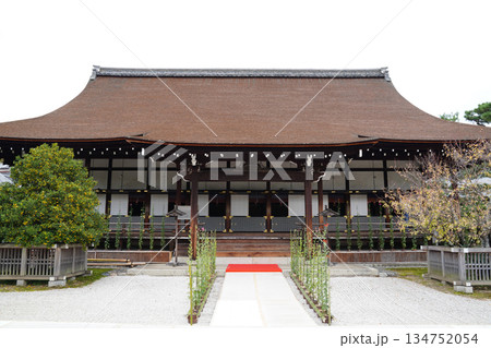 京都大覚寺の境内の風景 134752054