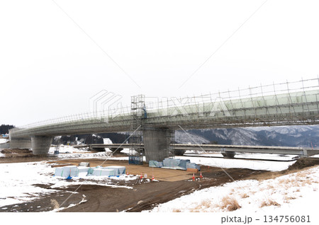 建設中の東北中央自動車道 134756081