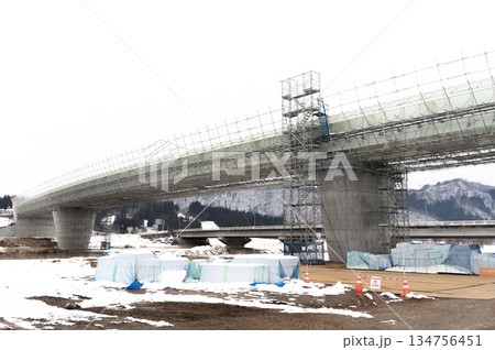 建設中の東北中央自動車道 建設中の東北中央自動車道 134756451
