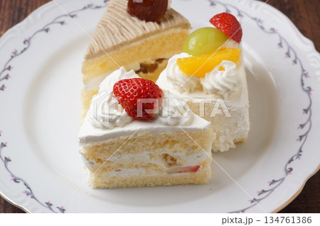 おいしいショートケーキ 134761386