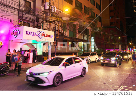 躍動するフィリピン - 賑わうマニラ・ブルゴス通りの夕景 都市景観(2025年6月) 躍動するフィリピン - 賑わうマニラ・ブルゴス通りの夕景 都市景観(2025年6月) 134761515