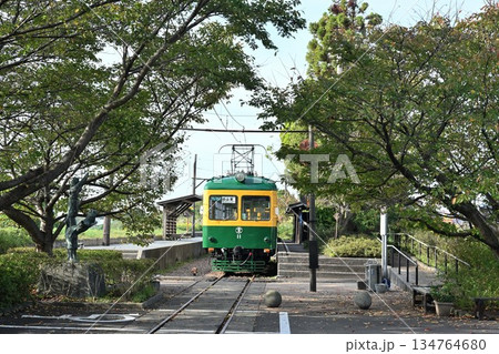新潟市南区の月潟駅と電車の風景(新潟県新潟市南区) 新潟市南区の月潟駅と電車の風景(新潟県新潟市南区) 134764680