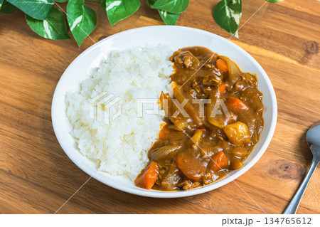 家庭的なカレーライス 家庭的なカレーライス 134765612