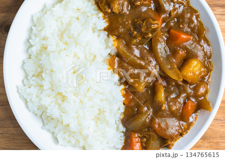 家庭的なカレーライス 家庭的なカレーライス 134765615