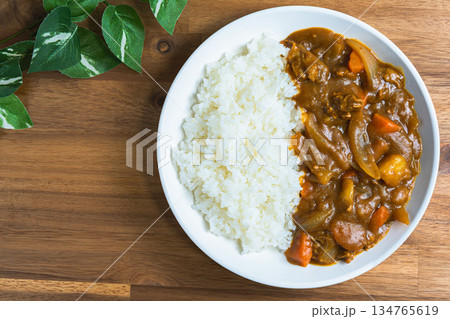 家庭的なカレーライス 134765619