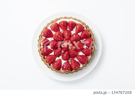 イチゴのタルトケーキ イチゴのタルトケーキ 134767208