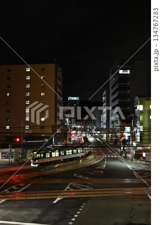 びわ湖浜大津駅付近の夜景 びわ湖浜大津駅付近の夜景 134767283