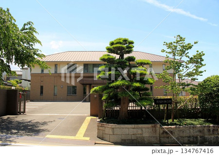 伏見医師会館 134767416