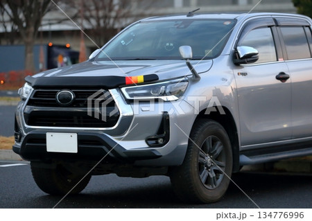 国産ピックアップトラック 134776996