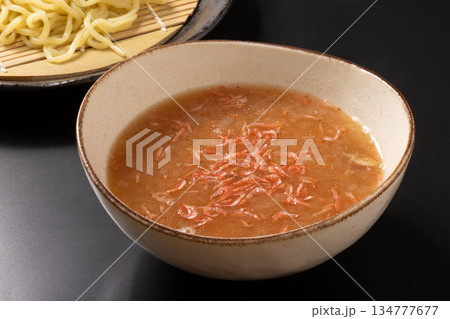 海老 つけ汁(つけ麺用) 海老 つけ汁(つけ麺用) 134777677