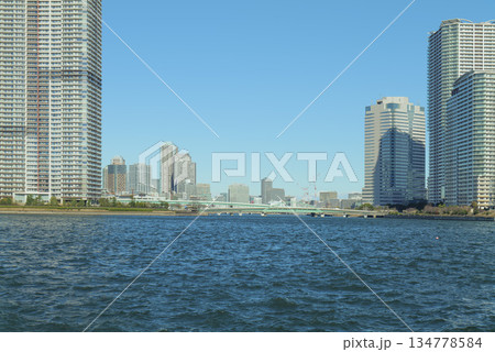 豊洲から見た晴海橋梁(旧晴海鉄道橋)方面 東京都江東区 豊洲から見た晴海橋梁(旧晴海鉄道橋)方面 東京都江東区 134778584