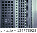黒い金属のドット 134778928