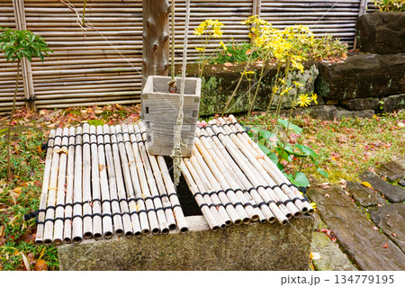 姫路市・姫路城西御屋敷跡庭園・好古園の古井戸 134779195