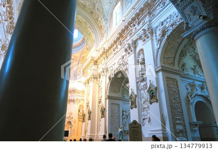 バロックの凍れる音楽「聖ペテロ&パウロ教会」の漆喰彫刻 バロックの凍れる音楽「聖ペテロ&パウロ教会」の漆喰彫刻 134779913