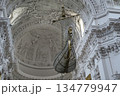 バロックの凍れる音楽「聖ペテロ＆パウロ教会」の漆喰彫刻 134779947