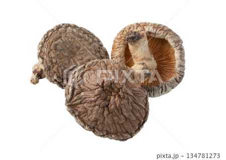 透明背景（png）に干し椎茸（どんこ） 134781273