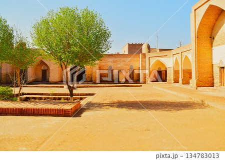 イチャンカラのメドレセ　ヒヴァ　ウズベキスタン 134783013
