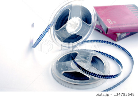 レトロな昭和の時代の8ミリフィルム 134783649