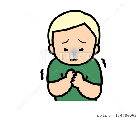 怖がる　金髪の男の子 134786063