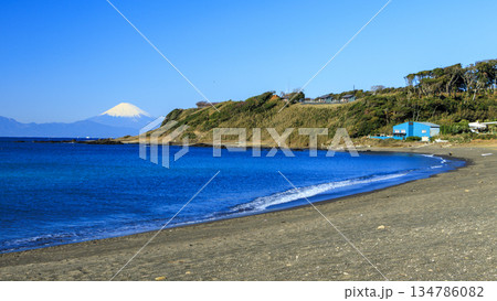 相模湾越しに冠雪藤を望む 相模湾越しに冠雪藤を望む 134786082
