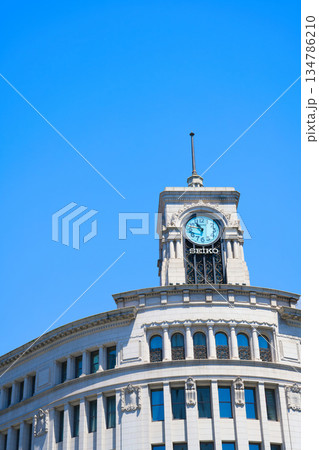 【東京都】5月・銀座四丁目の都市風景 134786210