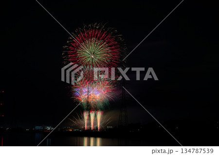 田原市の渥美半島花火大会の風景(愛知県) 134787539