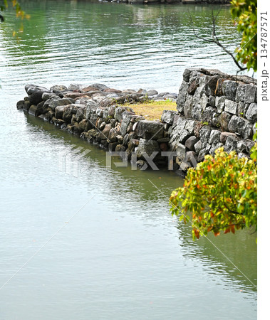 大村藩 お船蔵跡(長崎県大村市:玖島城の船蔵) 大村藩 お船蔵跡(長崎県大村市:玖島城の船蔵) 134787571