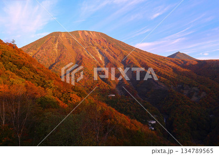 奥日光 明知平から見た男体山 奥日光 明知平から見た男体山 134789565