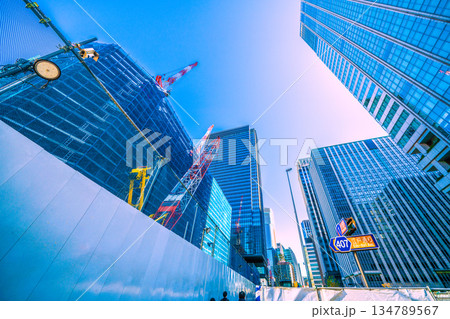 日本の東京都市景観新風景TOKYO TORCH 大手町に巨大鉄骨構造体…防犯カメラ…＝12月28日 134789567