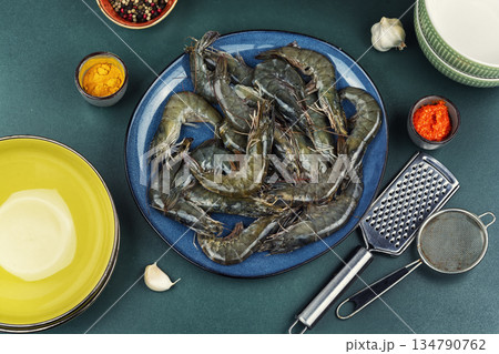 Whole raw langoustines. 134790762