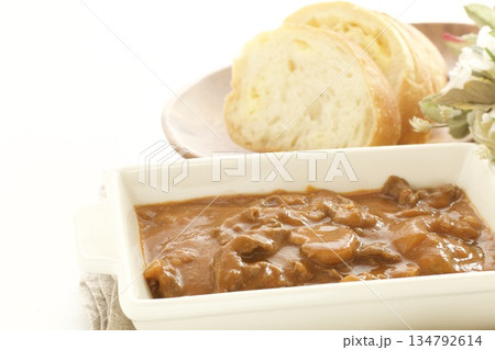 マッシュルームカレーとパン マッシュルームカレーとパン 134792614