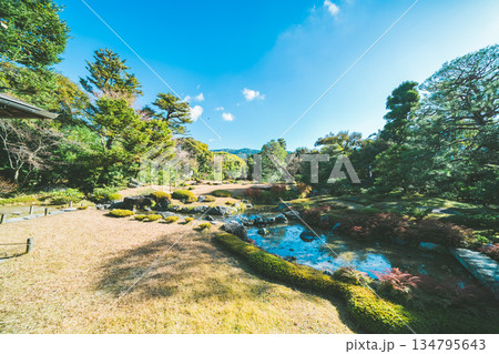 京都の無鄰菴の庭園 京都の無鄰菴の庭園 134795643