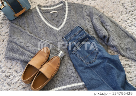 カジュアルなコーディネート 134796429