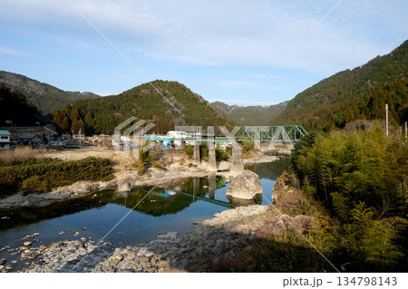 岐阜県加茂郡白川町_飛騨川2_2025年2月 134798143
