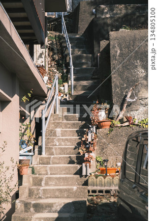 [雑賀崎アマルフィ]坂道沿いに建つ住宅街 134805100