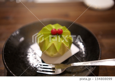 お家デザートのケーキ 134808099