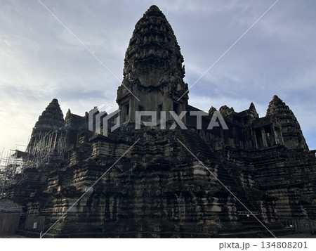 カンボジアのアンコールワット遺跡の風景 134808201