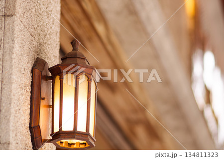 レトロな街灯 134811323