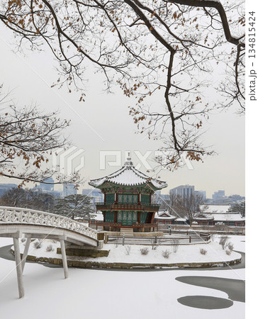Gyeongbokgung palace covered in snow. Seoul. South Korea. Gyeongbokgung palace covered in snow. Seoul. South Korea. 134815424