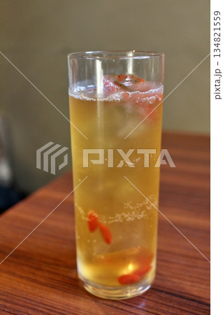 中国酒 枸杞酒(クコ酒)のソーダ割 中国酒 枸杞酒(クコ酒)のソーダ割 134821559