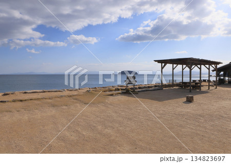 二十四の瞳映画村から南、瀬戸内海を見る 134823697