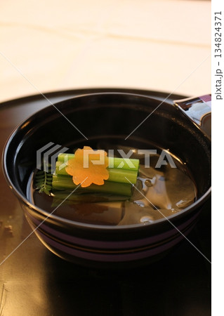 日本料理　お吸い物 134824371