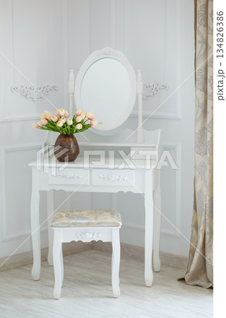 Boudoir table make up table with mirror Boudoir table make up table with mirror 134826386