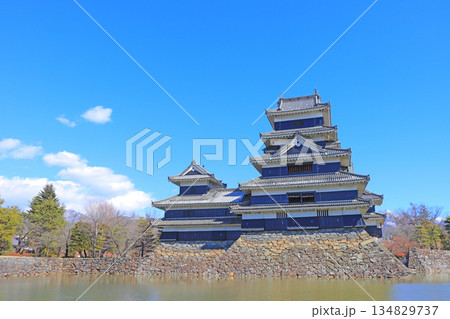 長野県松本市、国宝松本城の風景 長野県松本市、国宝松本城の風景 134829737